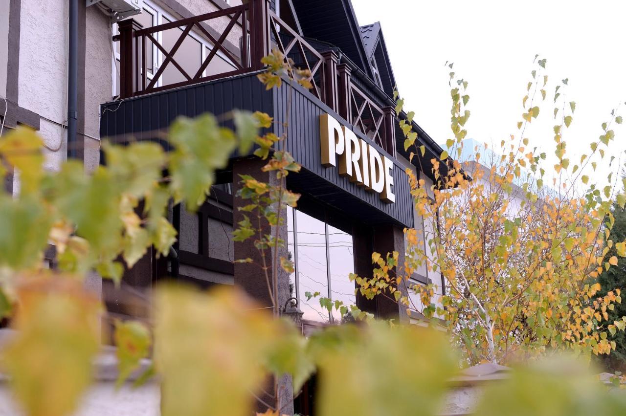 Pride Hotel Taraz Eksteriør billede